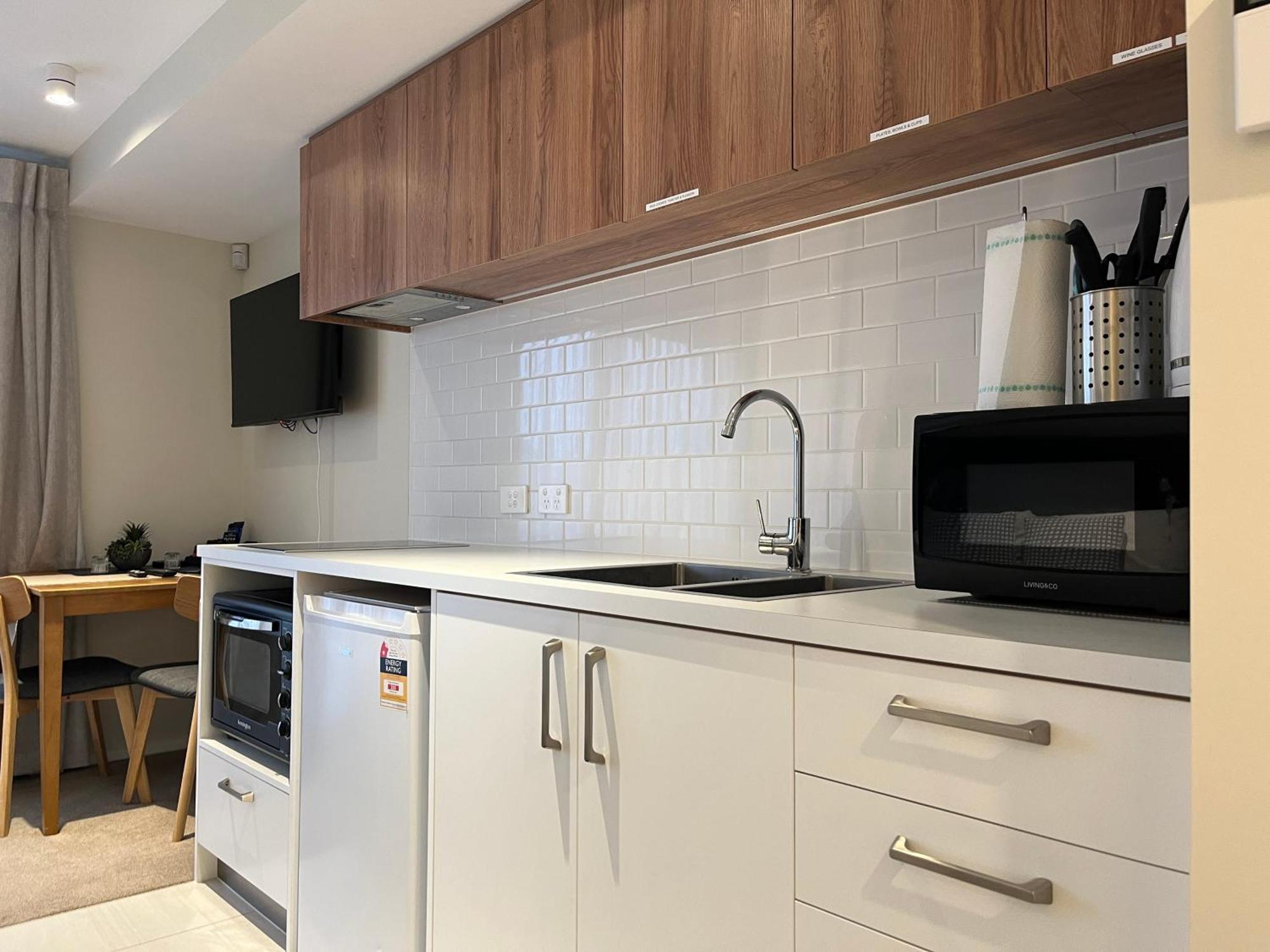 Queenstown Studio - 5Mins To Airport - Aircond - Free Wifi - Walk To Centre Luaran gambar